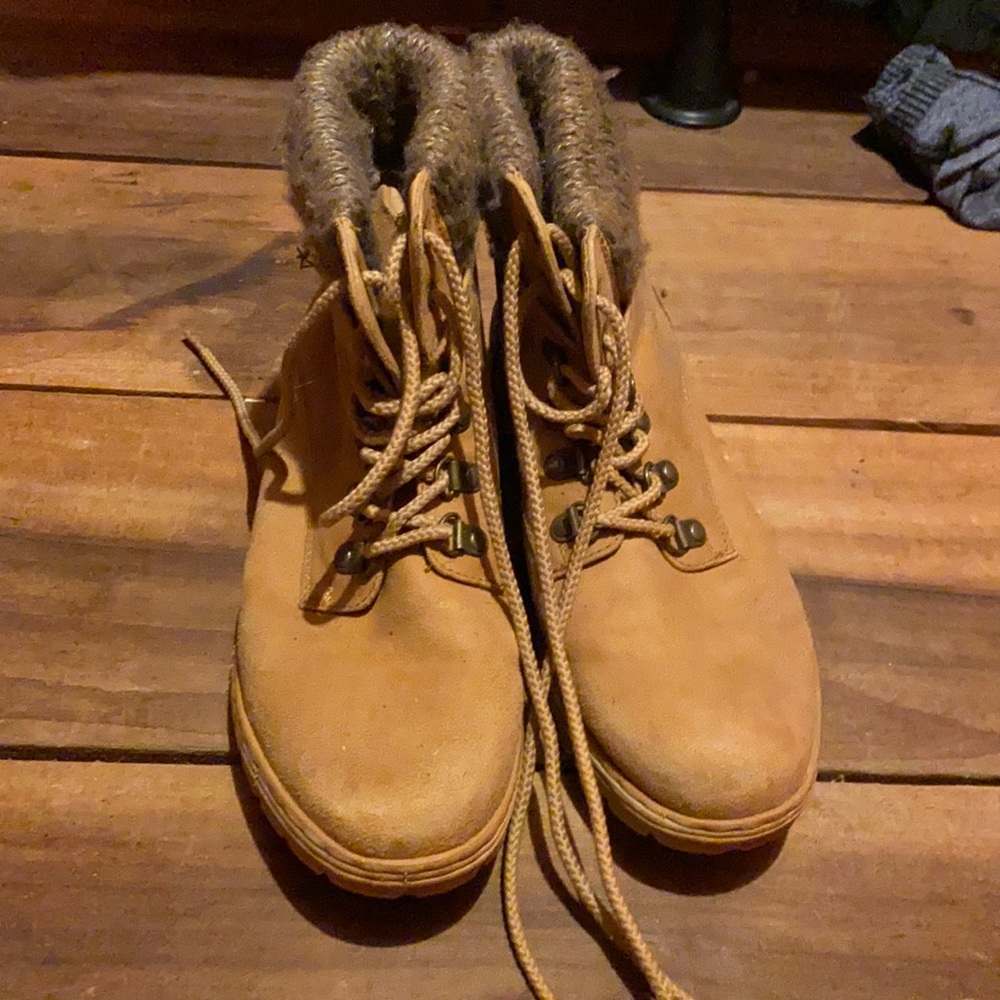 tan boots, size 8